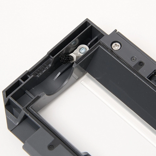 Крышка щетки Roborock S7, Q7, T7S (Plus, Pro) - черная Крышка основной щетки для Roborock S7, Q7, T7S, T7S Plus (Pro) - черная, оригинал